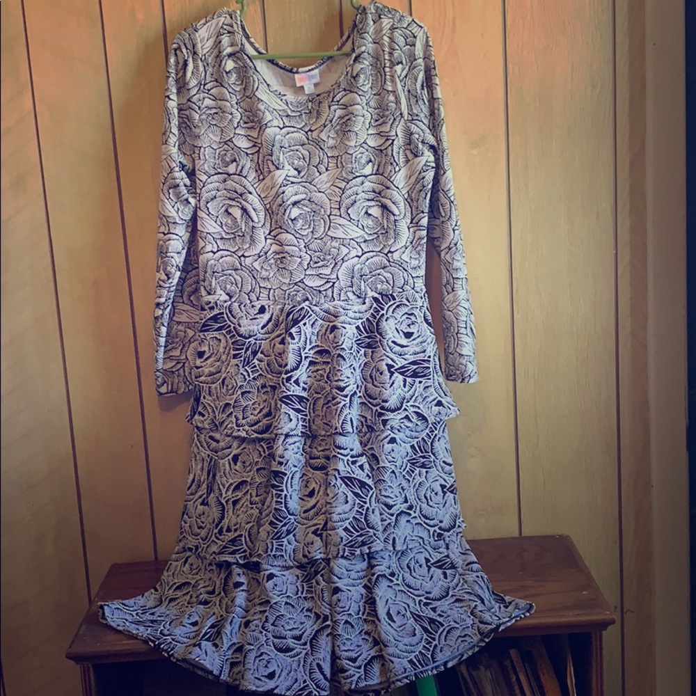 Lularoe Georgia black and white floral women’s xl